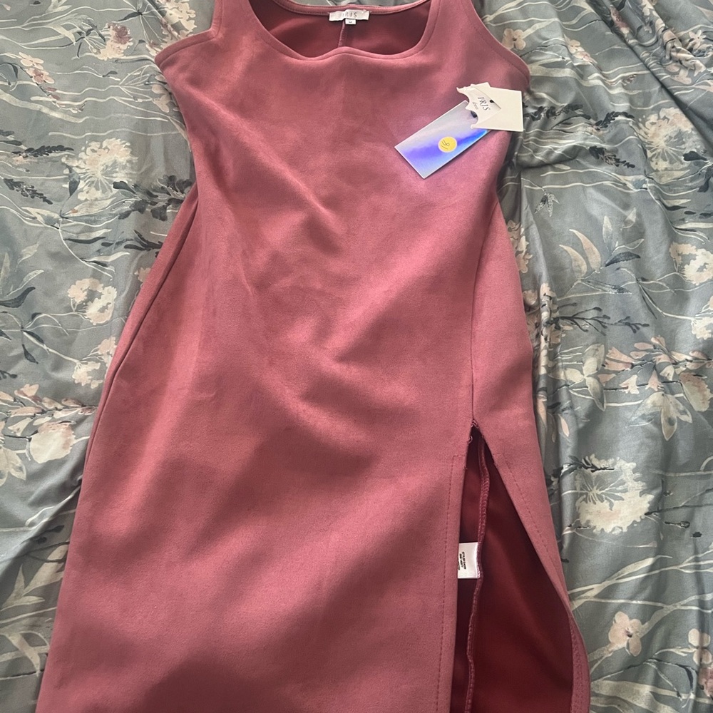 Elegant Pink Sleeveless Dress